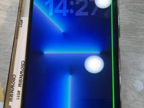 iPhone 螢幕出現綠線怎麼辦